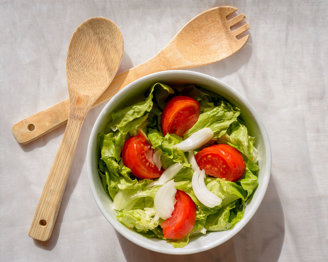 MRZ Culinary Photography - ensalada-cubiertos-cenital.jpg